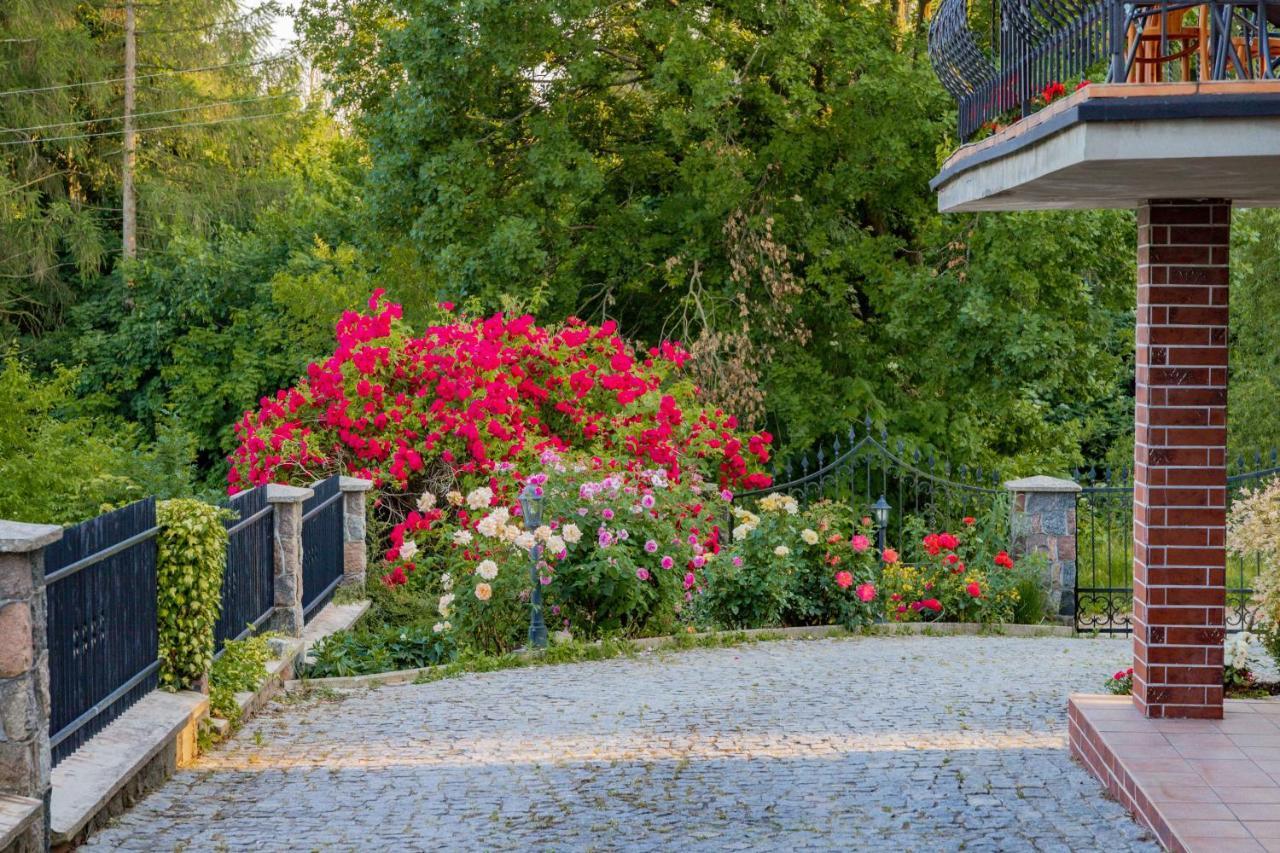 Mira - Mira Pokoje Z Widokiem Na Jezioro Хмельно Экстерьер фото