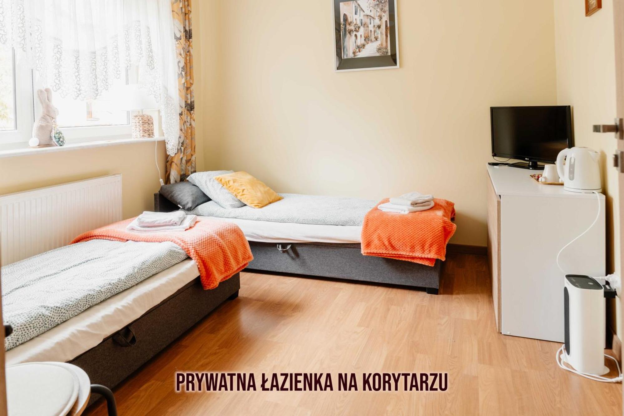Mira - Mira Pokoje Z Widokiem Na Jezioro Хмельно Экстерьер фото